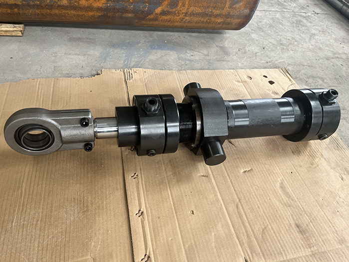 Anti-entanglement guide plate hydraulic cylinder used in the metallurgical industry